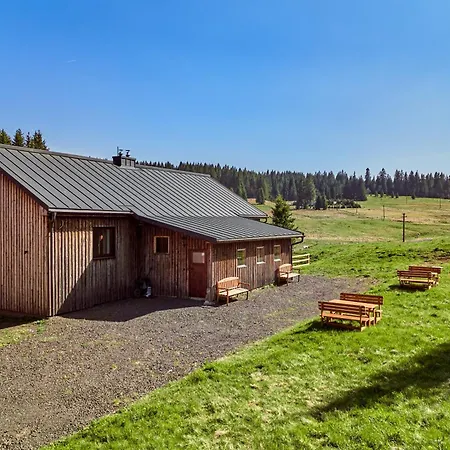 Jeleni Vrch Lägenhetshotell 3*