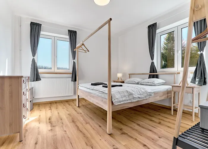 Jeleni Vrch 3*